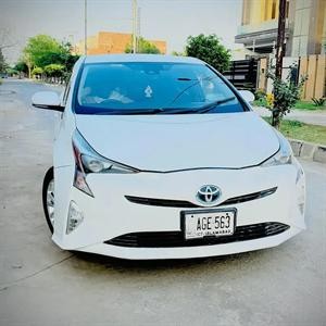 Toyota Prius 2016