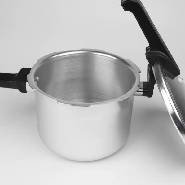 CHEF Best Aluminum Pressure Cooker - 1305 - 5 Lite