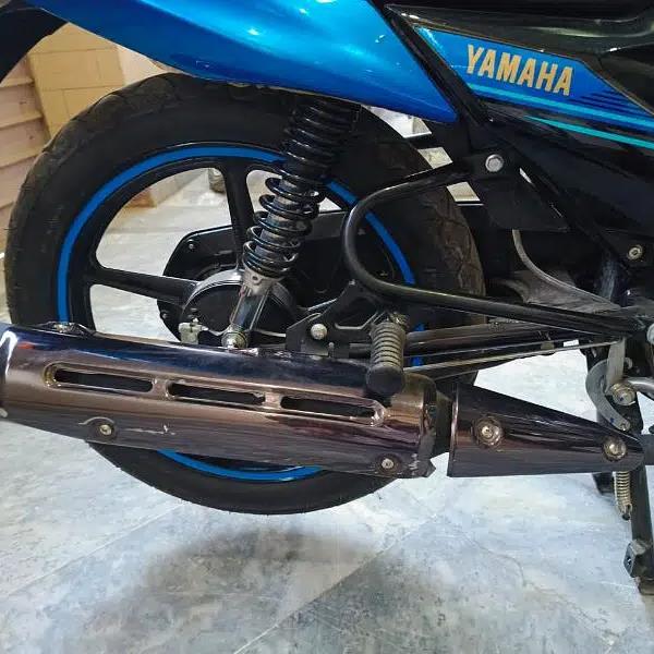 Yamaha (YB 125-Z DX)