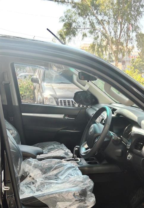 Toyota Hilux Revo V Automatic 2.8