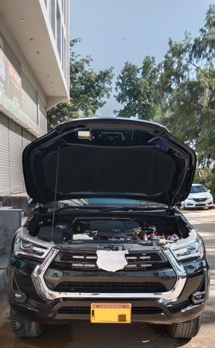 Toyota Hilux Revo V Automatic 2.8