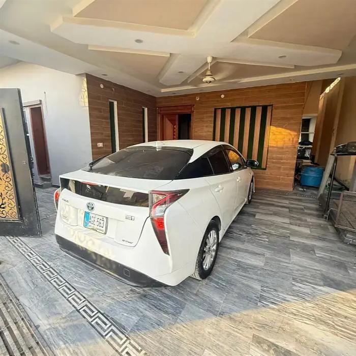 Toyota Prius 2016