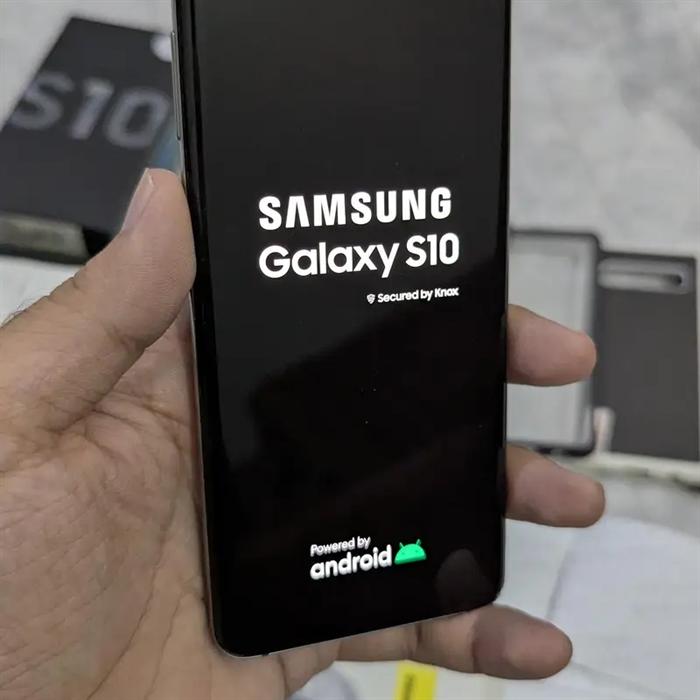 Samsung Galaxy S10 / 6GB 128 GB / PTA Official App